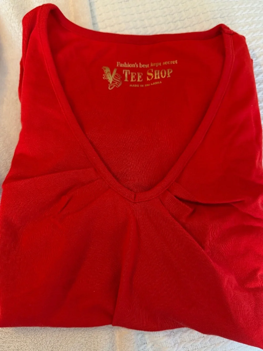 Red Cotton Tee by Victoria’s Secret - medium - Picture 4 of 5
